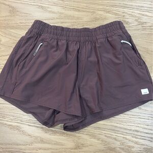 Vuori Shorts New